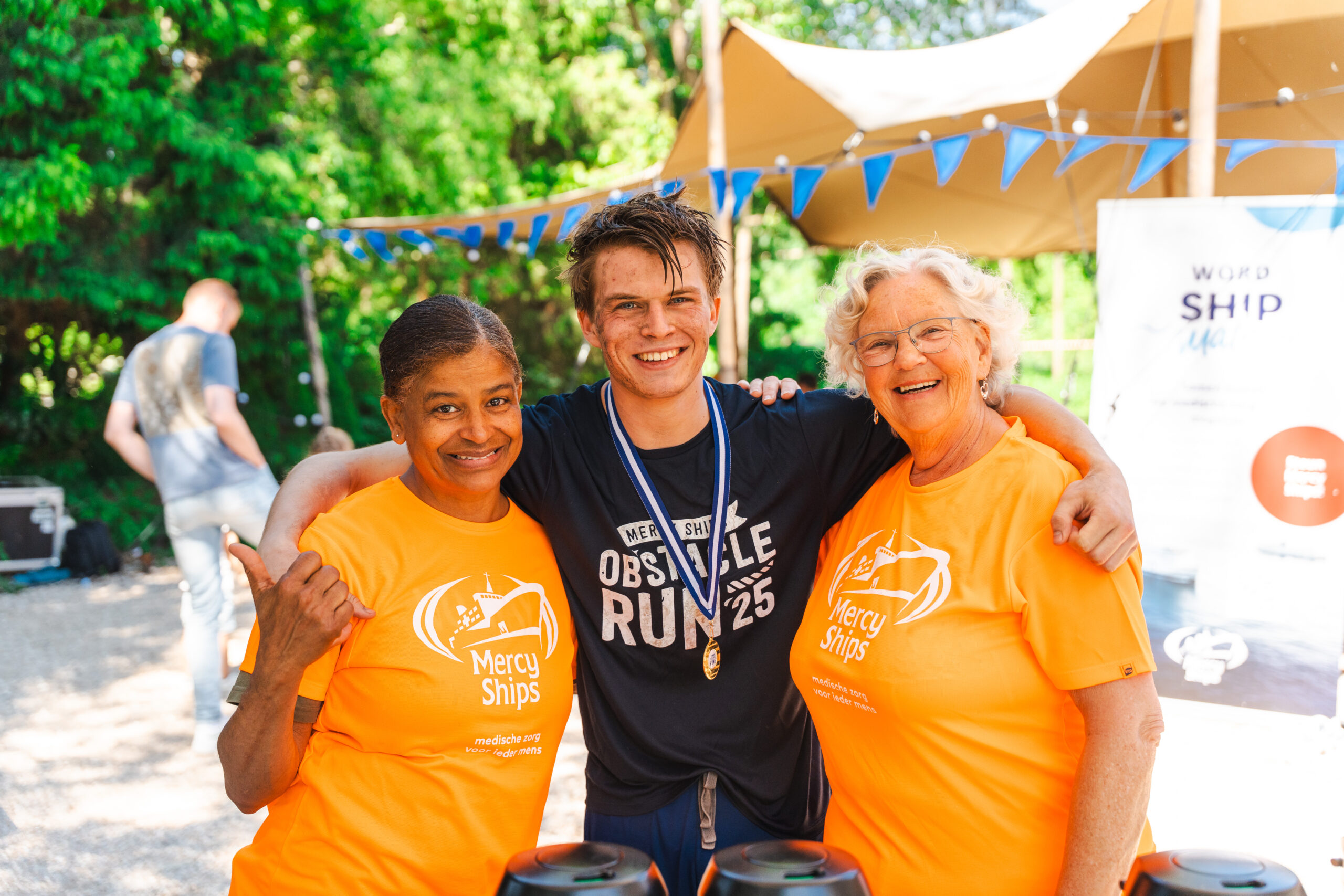 MERCY SHIPS OBSTACLE RUN-293