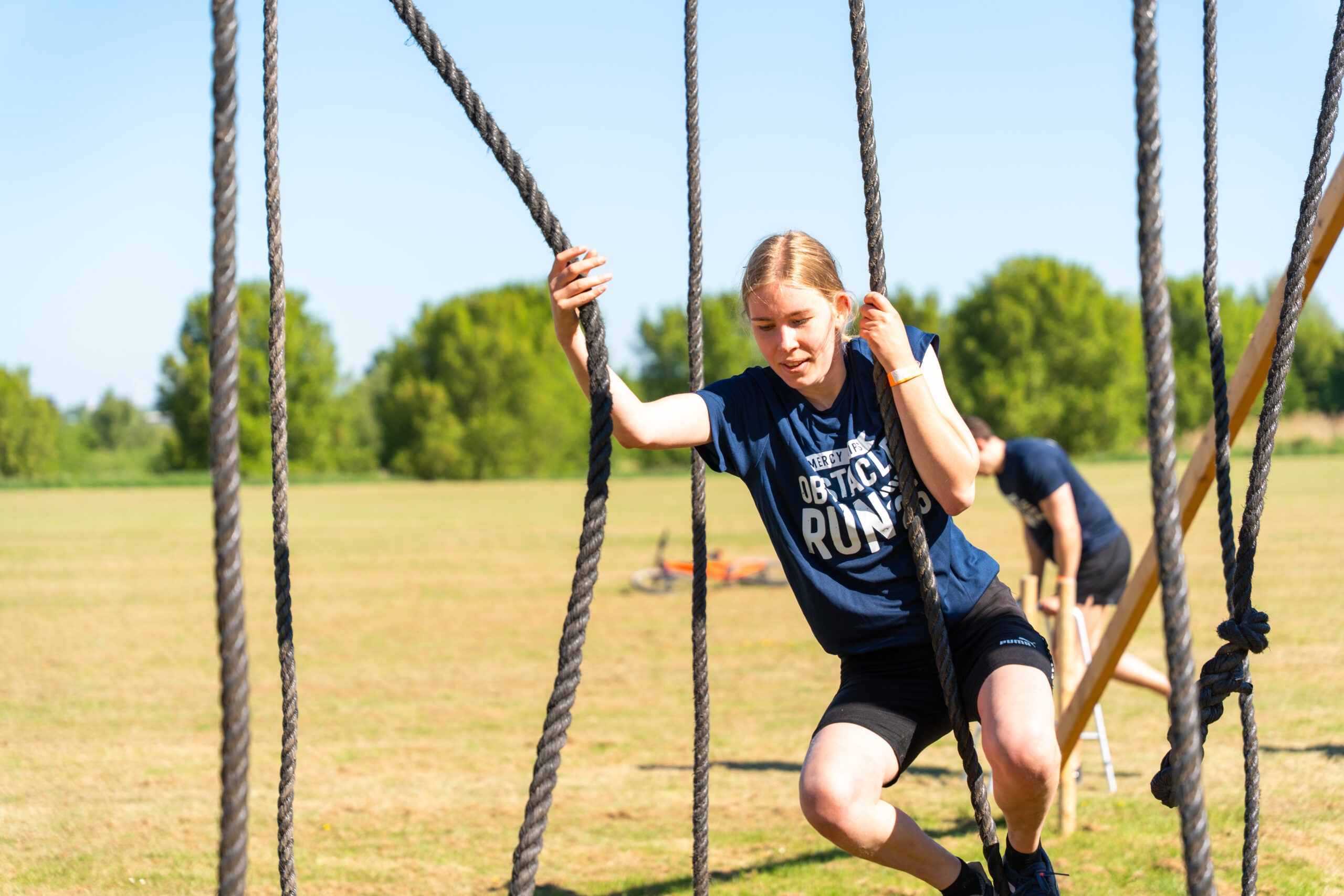 MERCY SHIPS OBSTACLE RUN-77